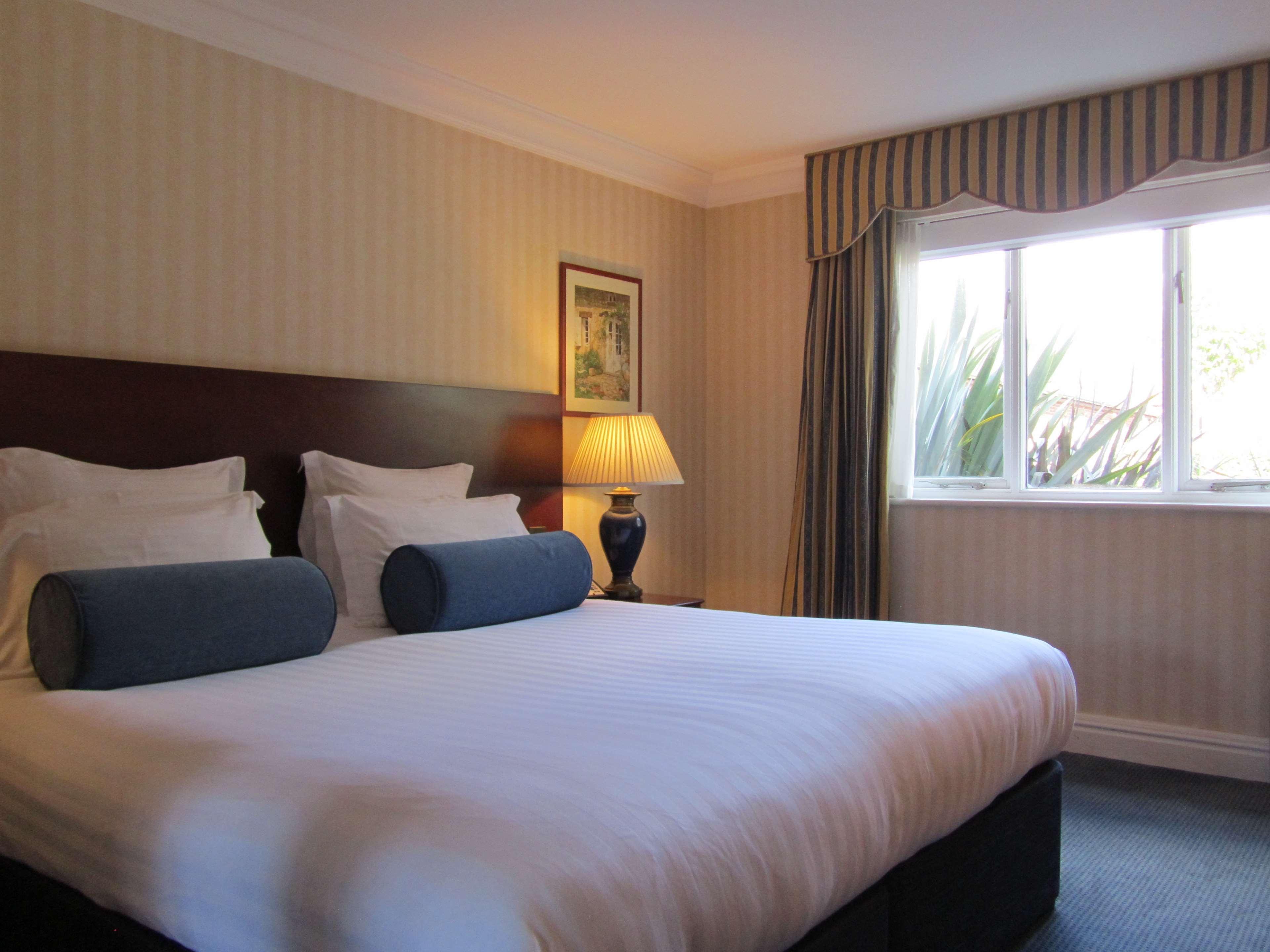 Windmill Village Hotel, Golf Club & Spa, BW Signature Collection Ковънтри Екстериор снимка