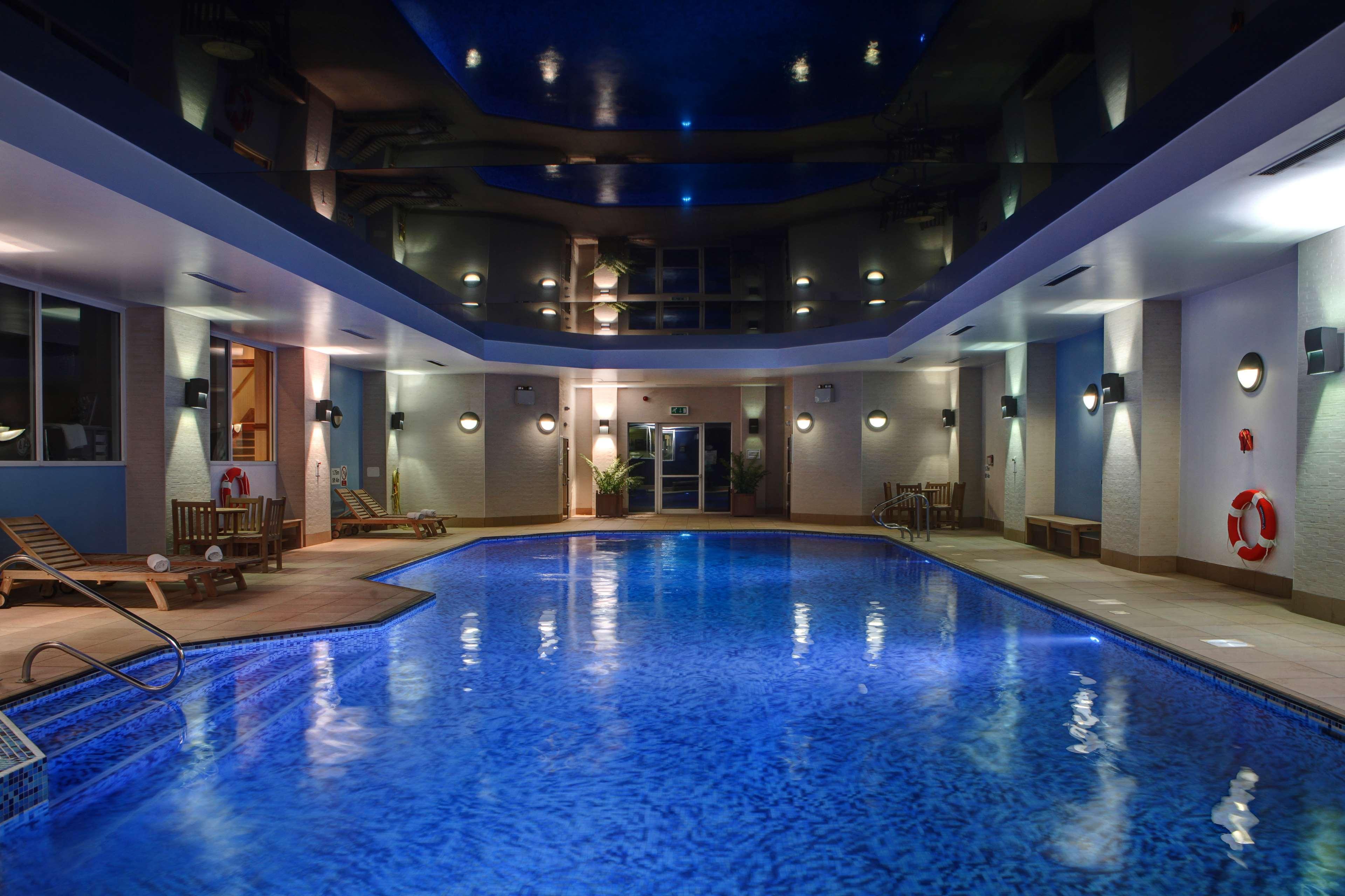 Windmill Village Hotel, Golf Club & Spa, BW Signature Collection Ковънтри Екстериор снимка